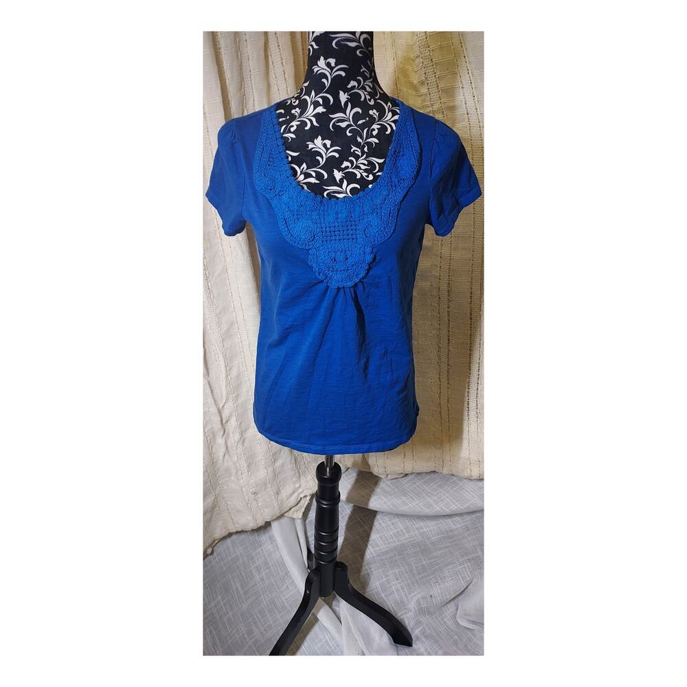 St. John's Bay Tee Size Small with Crochet Neck Line